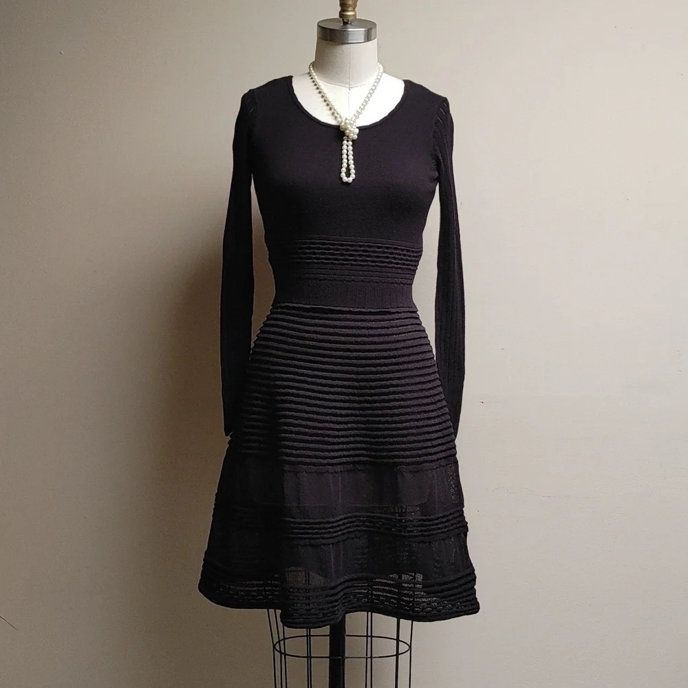 Simply Vera Wang Black Long Sleeve Party Dress